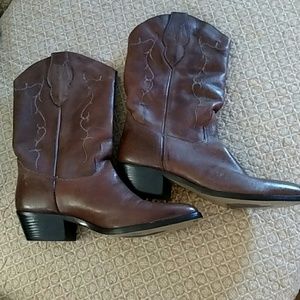 Laredo Cowboy Leather Boots